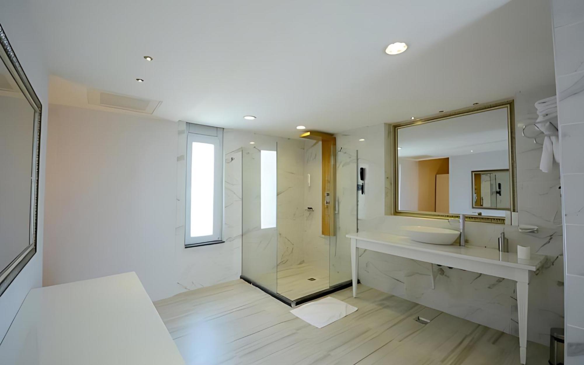 Real House Hotel Kayseri Bagian luar foto